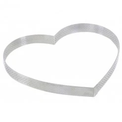 Meilleure affaire ???? Cercle perforé forme coeur ø 22 cm de L'école Valrhona par De Buyer ✨